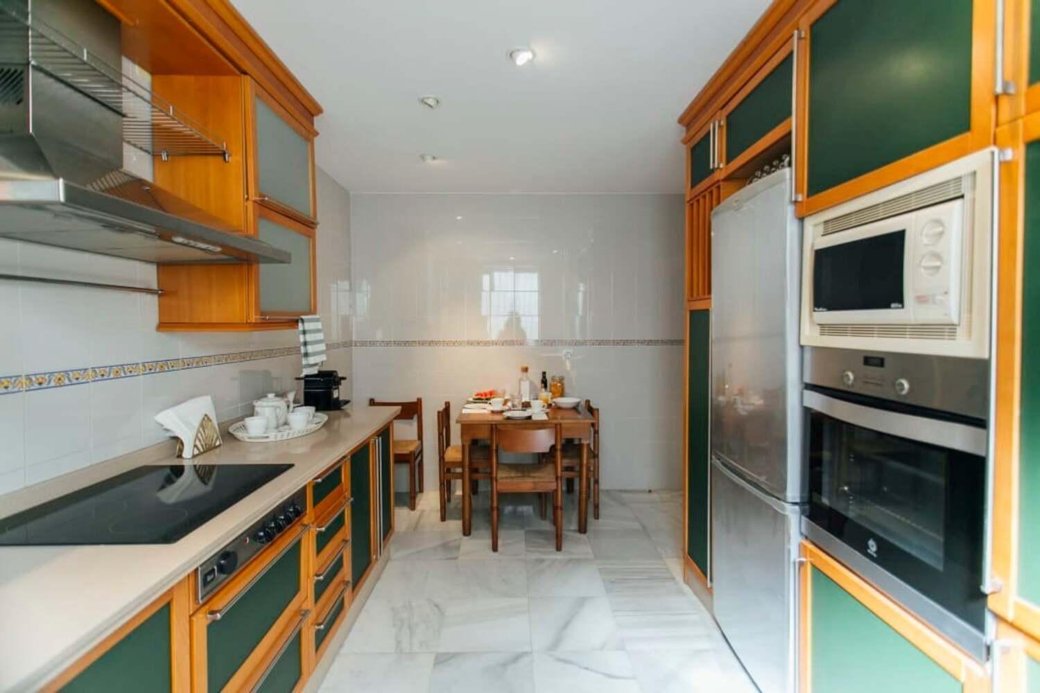 세비야 Wide And Bright- 3Bd 2Bth- Arenal 아파트 외부 사진