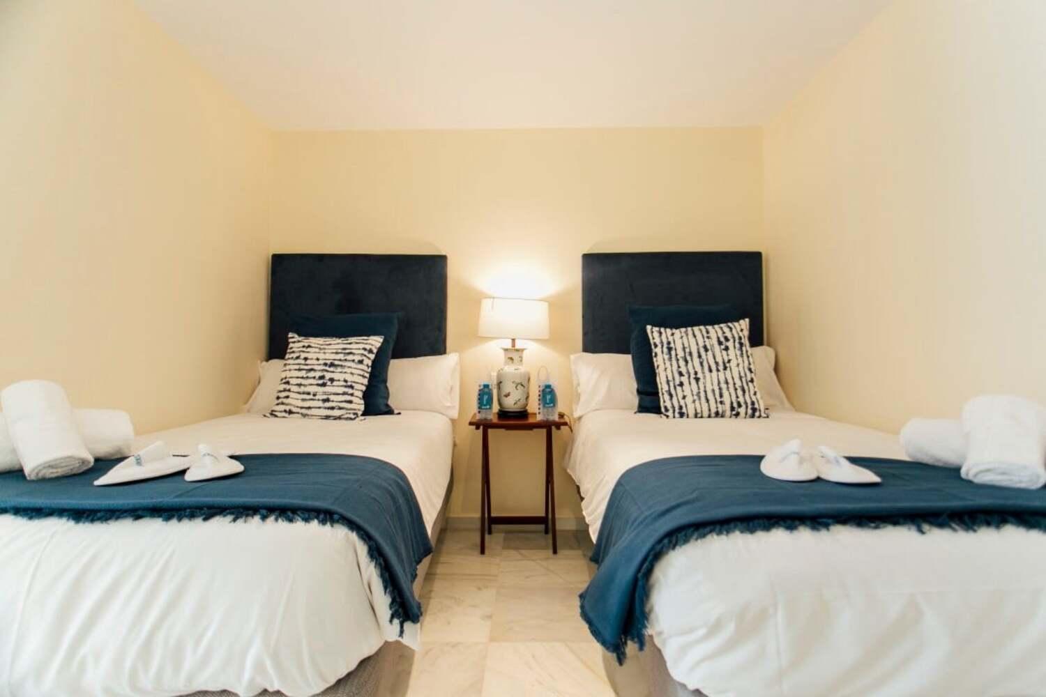 세비야 Wide And Bright- 3Bd 2Bth- Arenal 아파트 외부 사진
